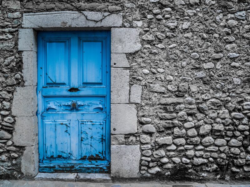 10 questions à se poser avant d'acheter sa porte d'entrée